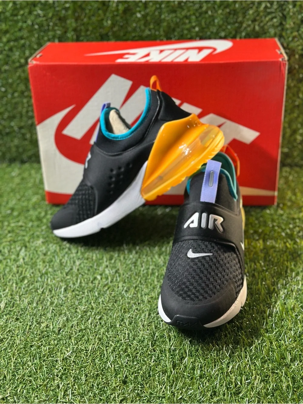 NIKE AIR MAX 270 EXTREME (GS) , SIZE 6Y BIG KIDS , BRAND NEW